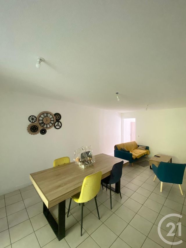 Appartement F6 à louer - 6 pièces - 116.3 m2 - VERCEL VILLEDIEU LE CAMP - 25 - FRANCHE-COMTE - Century 21 L'Immobilier Du Plateau